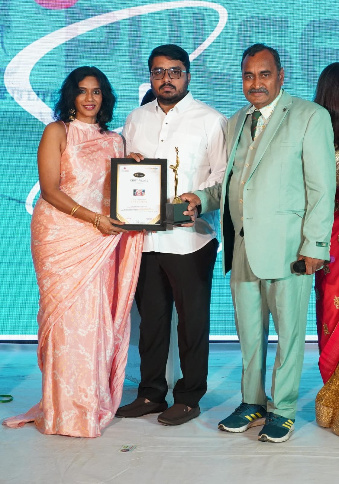 IndiaGrow event gallery: Mohd Javeed Ali Award Taking