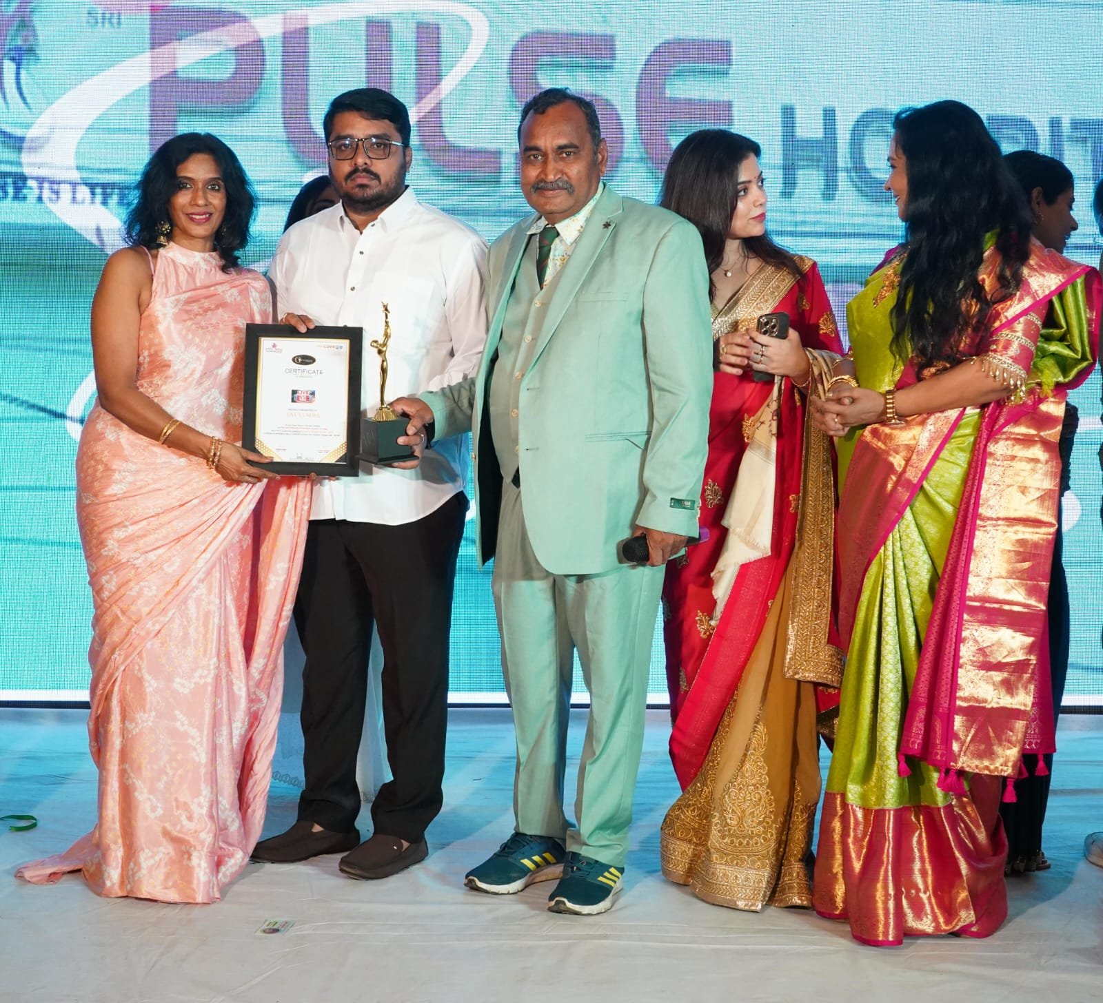 IndiaGrow event gallery: Mohd Javeed Ali Getting Award